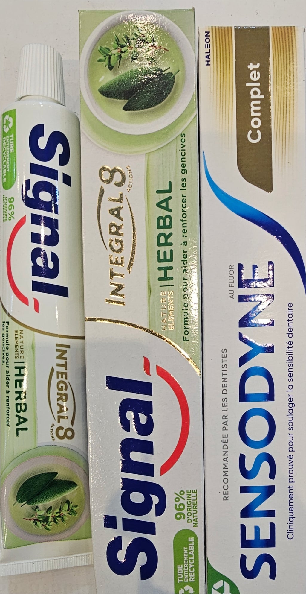 Signal Integral 8 Herbal Sensodyne Complet